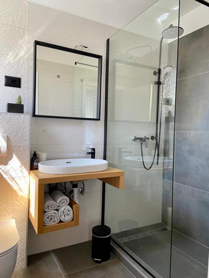 Portum Rooms Zadar Ngoại thất bức ảnh
